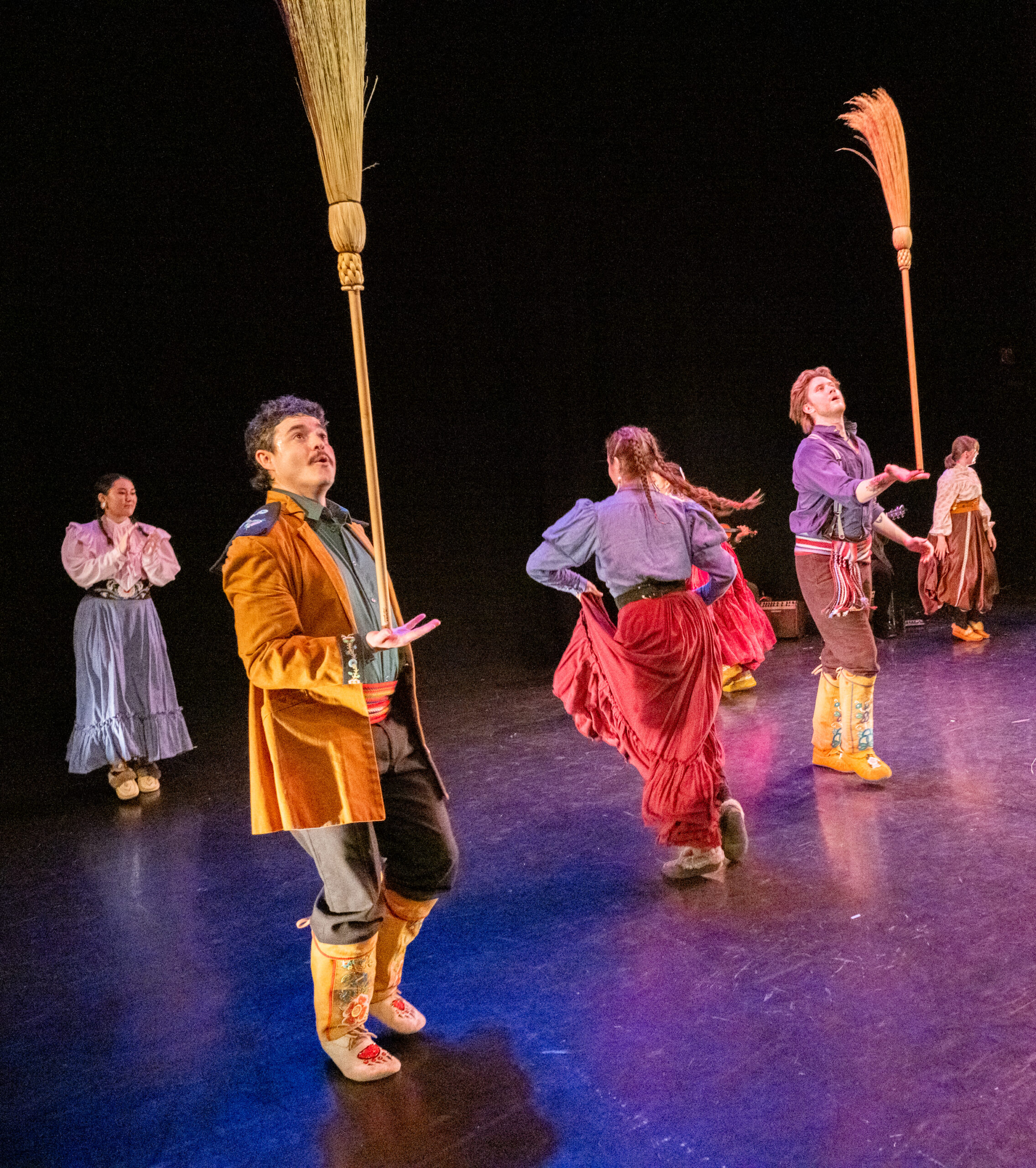 2 Louis Riel DAncers DSC_1180